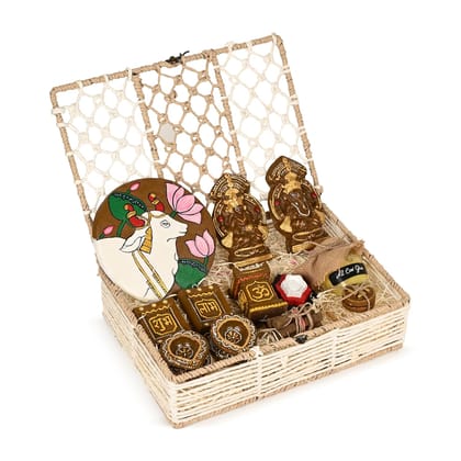 Rural Roots 100% Cow Dung Diwali Puja Samagri Set | A2 Ghee, Cow Dung Diya, Subh Labh, Om Shiv Swastik, Gau Mata Kanda, Padam Kund, Dhup Batti, Tulsi Vrandavan, Lakshmi & Ganesh Murti