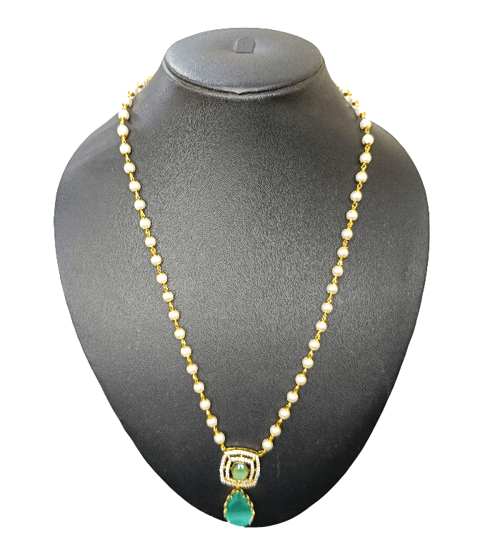 White Pearl Set With Pendant & Ear Rings