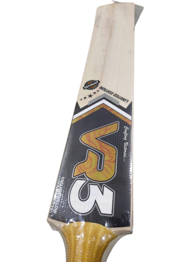 VR3 INTERNATIONAL | VR3 English Willow Cricket Bat, Grade A+ Professional, Natural Wood, 82.5 cm Length, 1200g