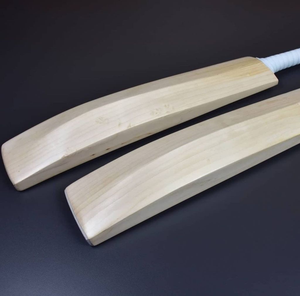 VR3 INTERNATIONAL | VR3 English Willow Cricket Bat