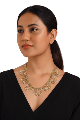  Necklace features a delicate 