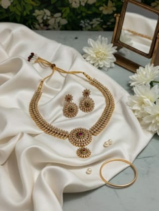 Glamvila AD Stones Jewellery Set