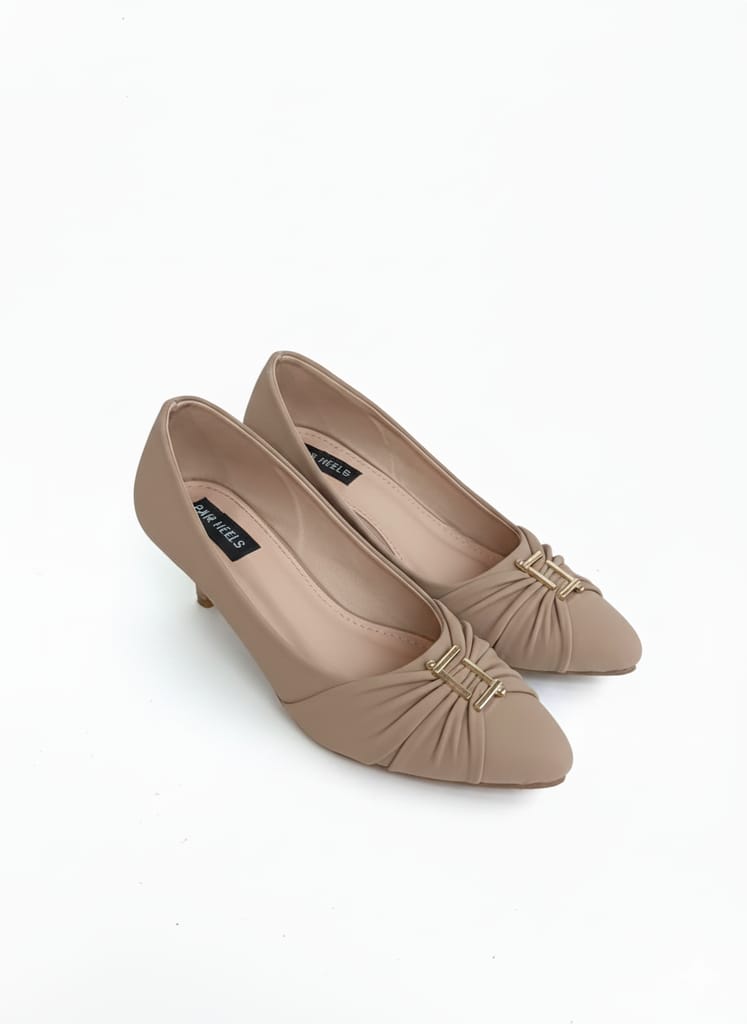 Kitten pump Heels by Pair Heels