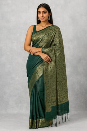 Banarasi Malwari Silk Saree – Emerald Green with Golden Zari Weavin