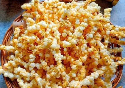 BELPATRA FOODS Tasty KurKure Sabudana Aloo Chakli Ready-to-Fry! Potato Chakli For Upwas Snacks Falhari | Upwas Chips ( 250_G )