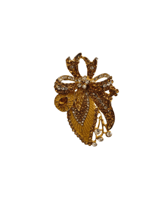  Stunning leaf and bow design 