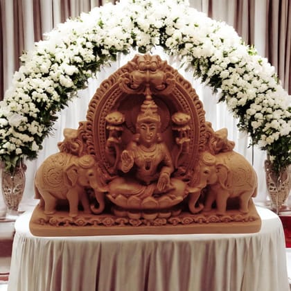 AMS Goddess Lakshmi Devi Idol Statue with Elephants for Puja, Handcrafted Hindu Religious Idols for Home Temple, Lakshmi on Lotus, Decorative Laxmi Murti for Worship, Pooja & Gifting
