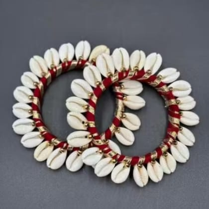 Madkrfat kodi kada- Maroon Cowrie Shell Bangles (KODI KADA) for Women–Ethnic Partywear Traditional Jewelry Set (2 Pieces)