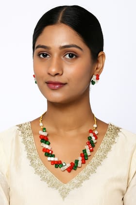 Stylish Tricolor Cube Beaded Necklace with Matching Earrings for Women