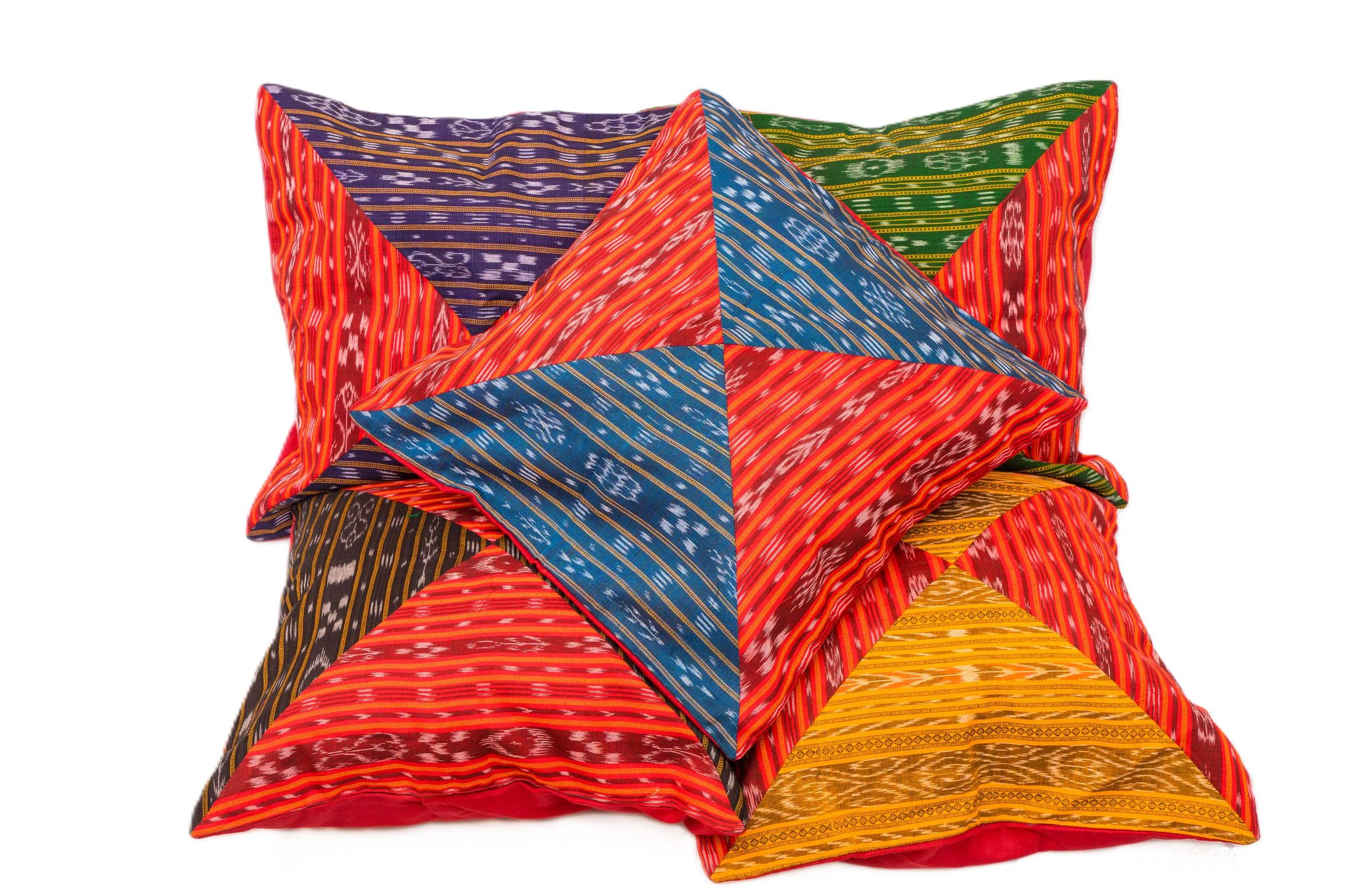 GHL GUENDICHAHAAT Sambalpuri Certified Handloom Cotton Cushion Cover(16"x16")