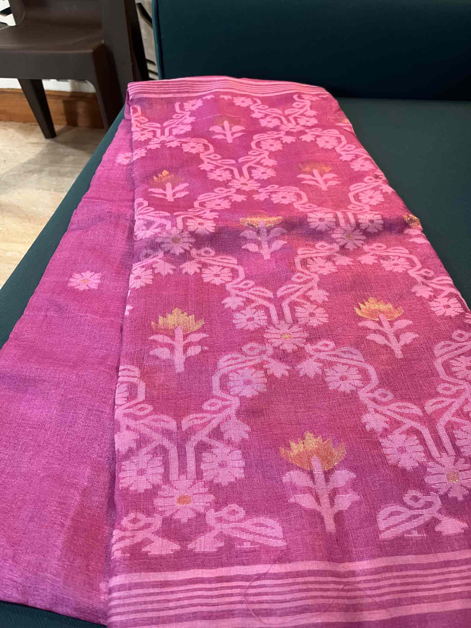 Tussar Jamdani Jaal design