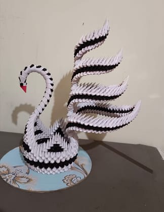 Exquisite Handcrafted 3D Origami Swan Art Decoration - White & Black Paper Craft
