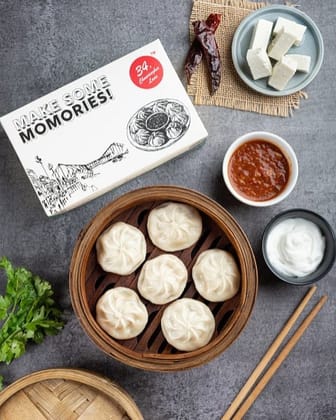 Steamed paneer momos