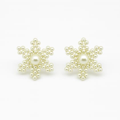 Snow Pearl Blossom Earrings Snow Pearl Blossom Earrings