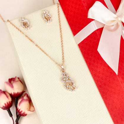 Rose Gold plated Sparkle Pendent Set - SIA446793