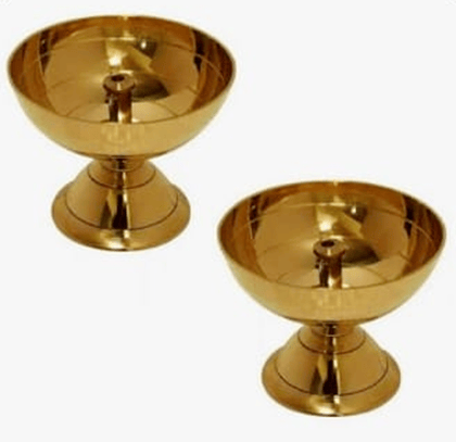 Mii Art Brass Collectible India Brass Diya Oil Puja Lamp Engraved Design Dia with Home Temple Pooja Articles Decor Gifts diye (Size-Large) Pack of 2 Pieces.
