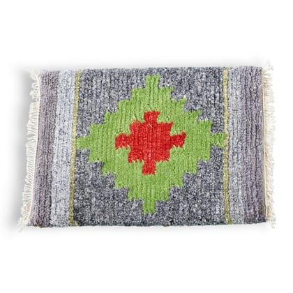 Eluru hand-knotted carpets