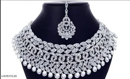 Feminine Chunky Jewellery Sets