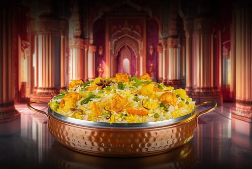 Paneer Subz Biryani (Paneer Dum And Veg Biryani - Serves 4-5)