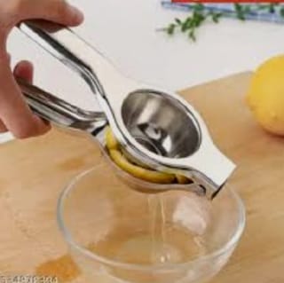 Mii Art Stainless Steel Lemon Squeezer / Hand Press Citrus Juicer (size 20cm) pack of 1pcs.