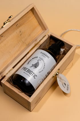 Prebiotic Sandalwood | 3-in-1 Hair, Face & Body Wash