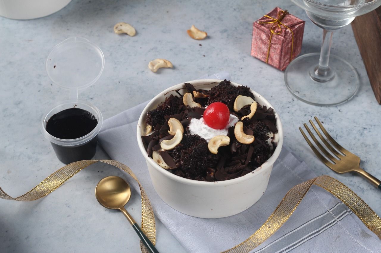 Death by chocolate (dbc) sundae