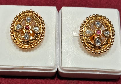TOPS - STUDS