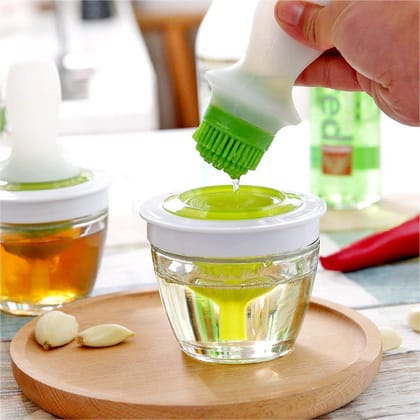 GLOWSERIE Kitchen Oil Dispenser Jar with Silicone Basting Brush
