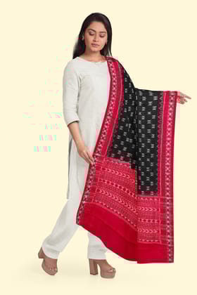 Black Maroon Sambalpuri Handwoven Single Ikat Cotton Dupatta SFCDUP202A