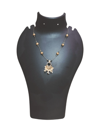 Elegant Gold-Plated Beaded Short Necklace with Black Stone Pendant Elegant Gold-Plated Beaded Short Necklace with Black Stone Pendant
