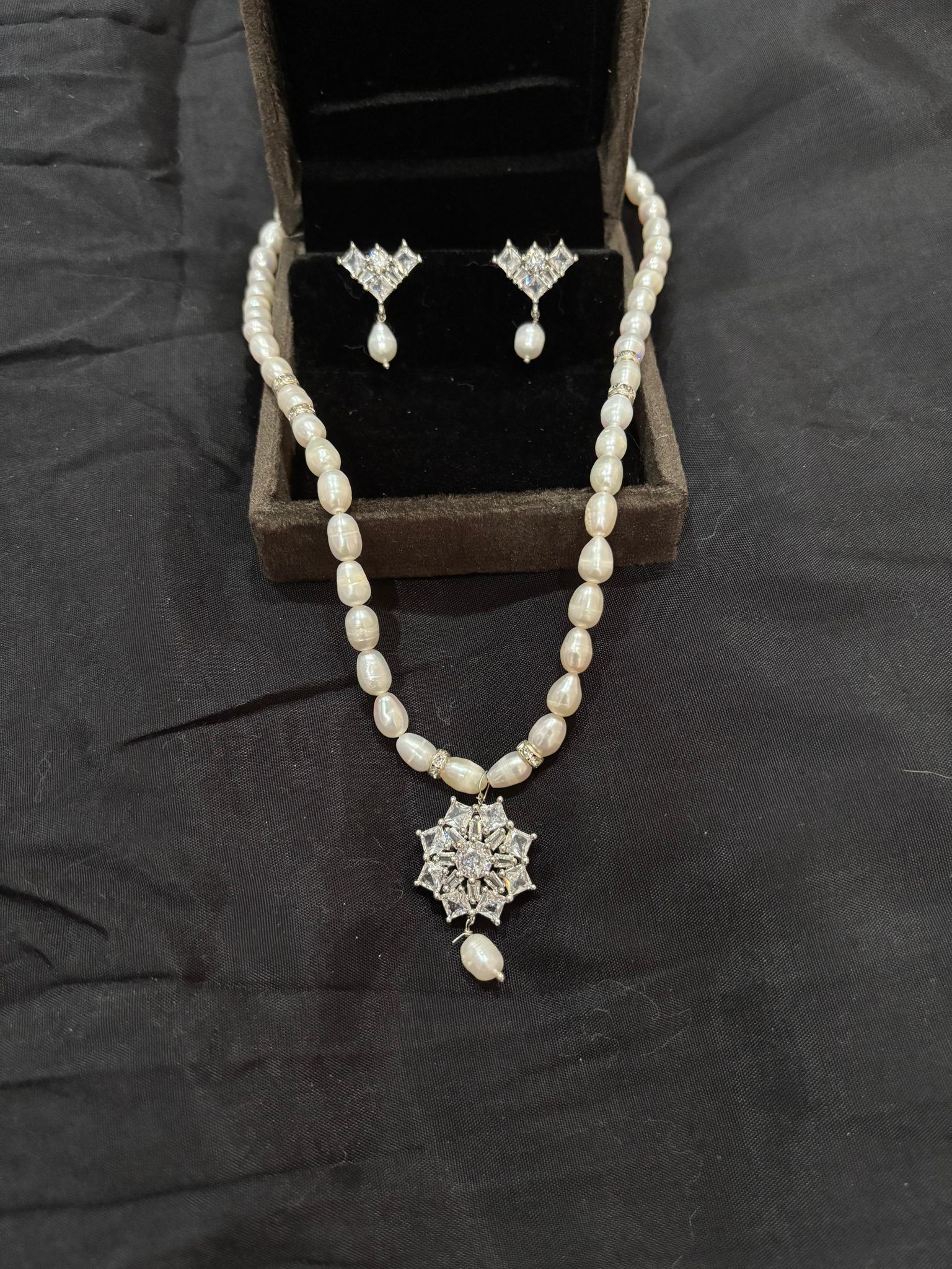 White Hyderabad Pearl Necklace Set with Clear Pendant