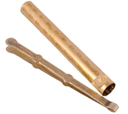 Mii Art Handcrafted Pure Brass Fookni & Chimta Set – Traditional Mughal Design Blowpipe & Tongs for Cooking, Home Decor & Temple (2-Piece Artisanal Set)