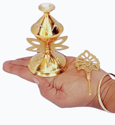 Mii Art brass surmedani with funnel/kuppi and surma use in eye's muckap[size17-cm]pack OF 1 pcs funnel,2 surma packed, 1 brass surmedani.