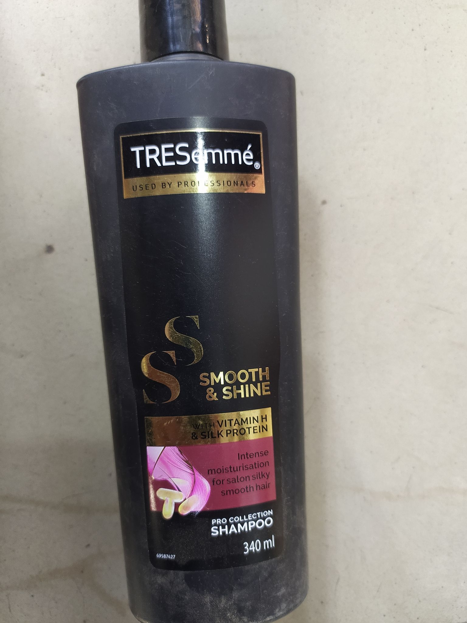 tresemme smooth & shine shampoo