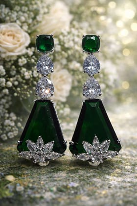 ✨Sliver Plated Green and White Stone Geomatric Earrings ✨