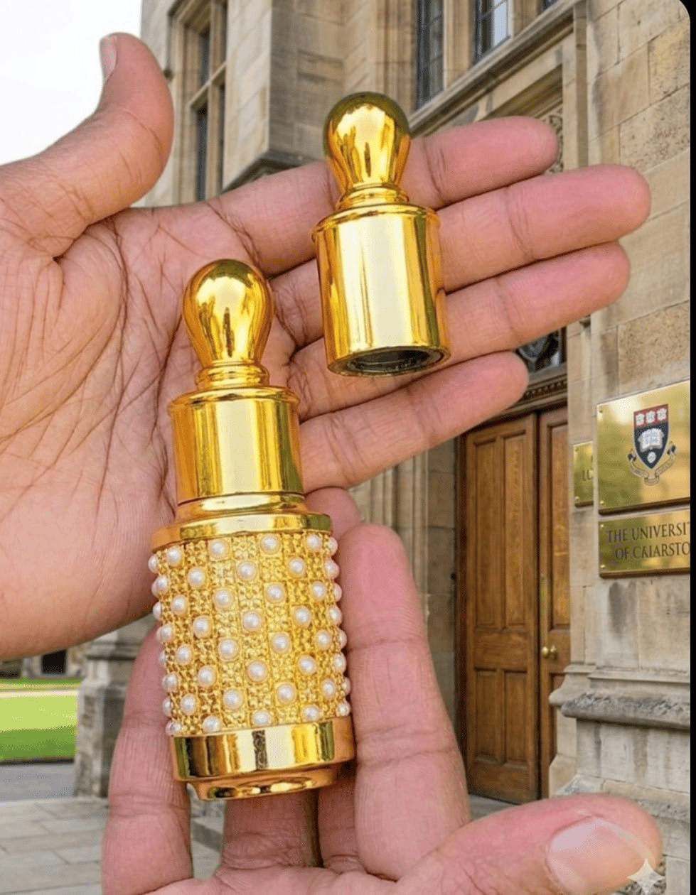 Mii Art 10ml Traditional Ittar Bottle – Ornate Gold Cap & Glass Vial for Concentrated Oud, Musk, and Perfume Oils