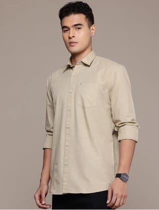 Men Regular Fit Solid Casual Shirt