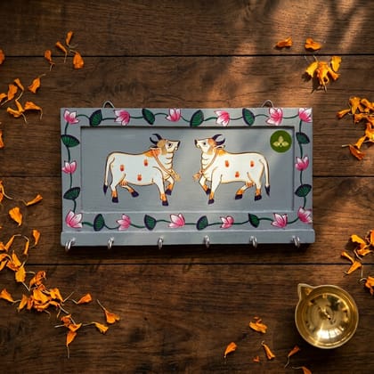 Hand Painted Two Cow Pichwai Art Wooden Grey Color Key Holder