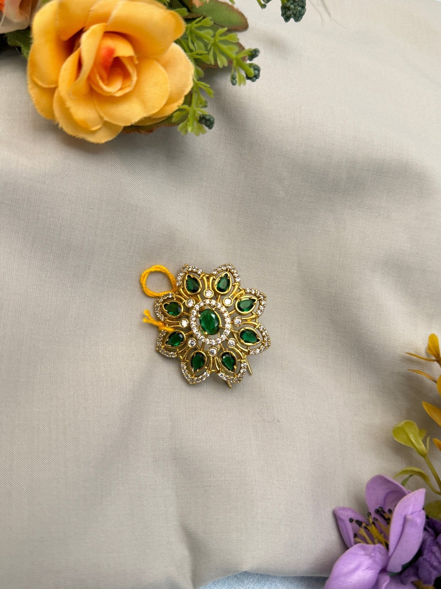 Antique Small Jadebille 0569