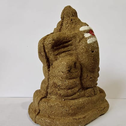 Handcrafted Cow Dung Ganesha Idol for Puja and Eco-Friendly Celebrations