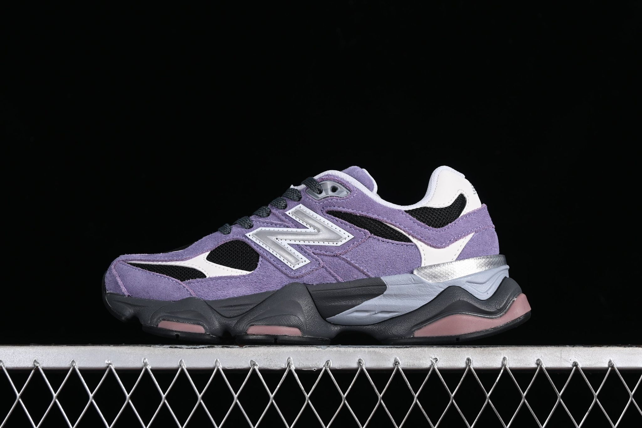 New Balance 9060 - Violet Noir-Euro 44