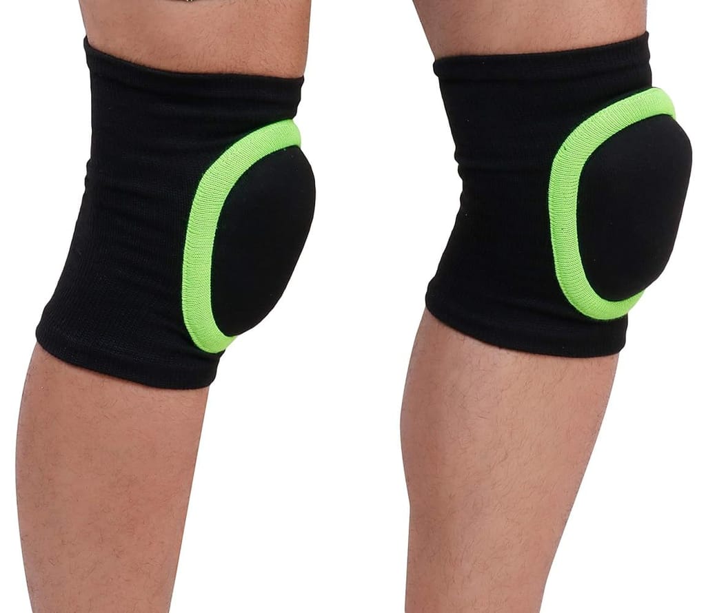 CF Champs Fighter VENOM Knee Guard, PADDED ROUND, 1 PAIR, MEDIUM, YOUTH SIZE. - Sports and Fitness Equipment | Buy online on ZillyBuy