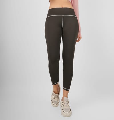 Leggigns With Contrast Stitching