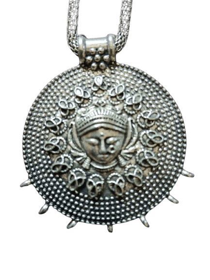 Classic Pendant Necklace 