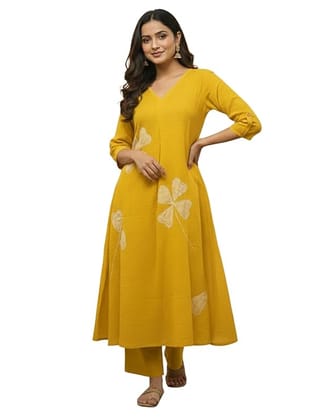 Women's Yellow Cotton Blend Floral Printed Kurta with Pant Set