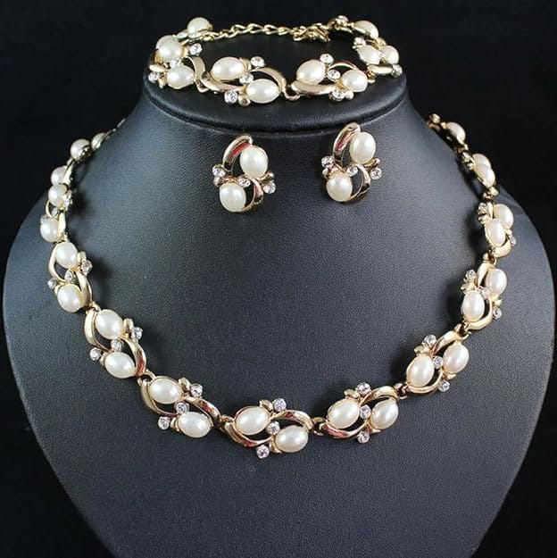 Women's Elegant Imitation Pearl & Rhinestone Jewelry Set - Gold Plated