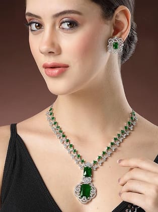 Karatcart Elegant Silver Plated Green American Diamond Necklace Set for Women