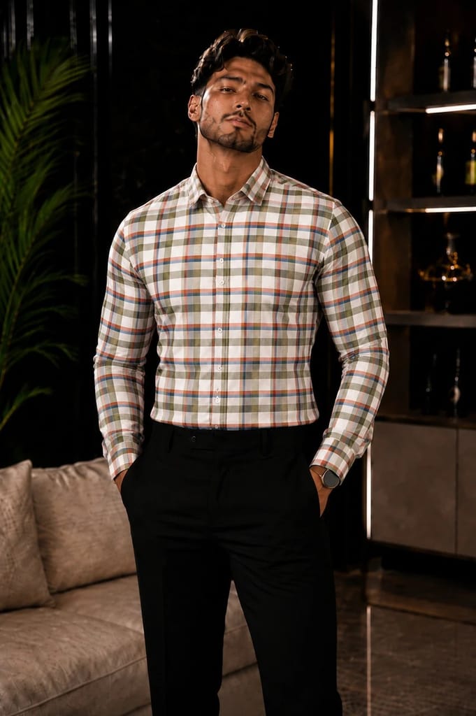 Enrich Fashion Factory Men's White & Black multicolour Checkered Casual Shirt