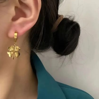 Trendy Clover Design Earrings