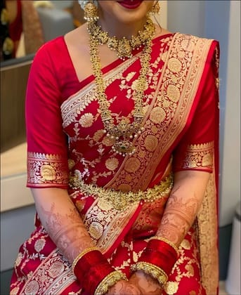 Women's Bridal Red Banarasi Silk Saree with Rich Golden Zari Weaving | Designer Dulhan Wedding Saree with Blouse Piece